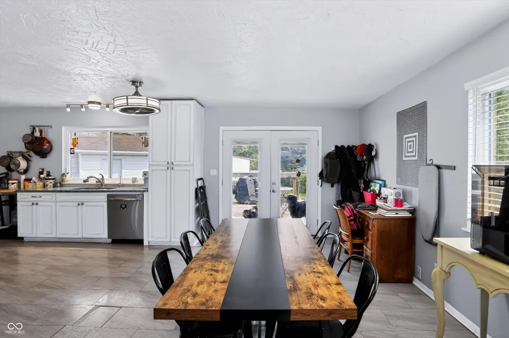 501 Bend Road Beech Grove, IN 46107