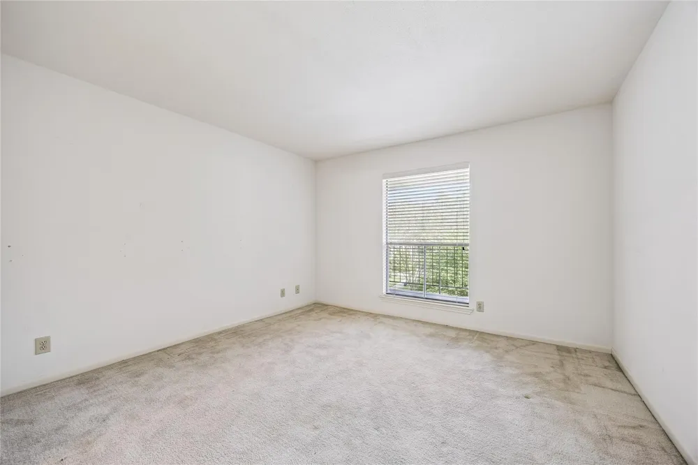 1601 S Shepherd Drive #207 Houston, TX 77019