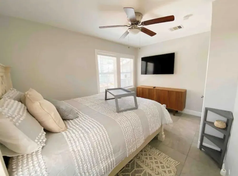 4312 Avenue O 1/2 Galveston, TX 77550