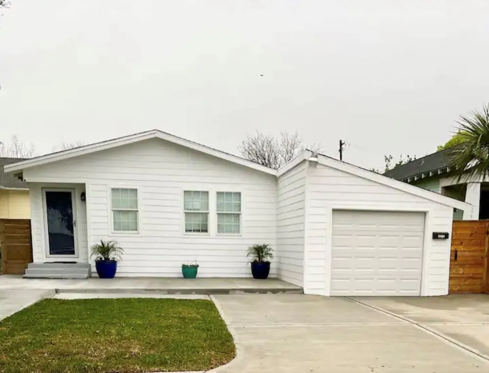 4312 Avenue O 1/2 Galveston, TX 77550