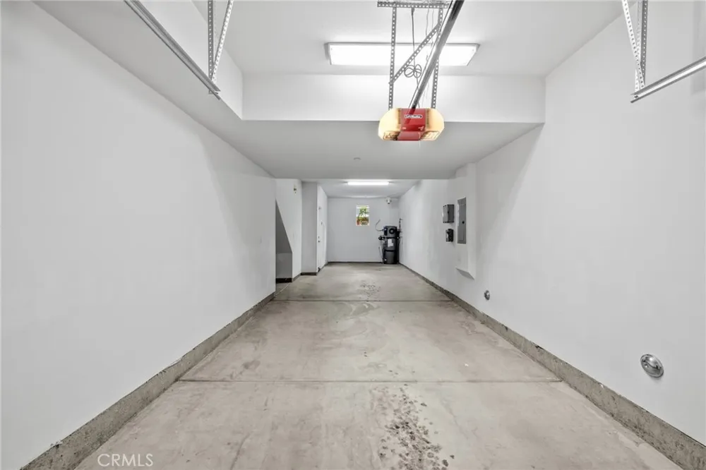 419 Falcon Place Covina, CA 91723