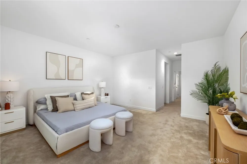 419 Falcon Place Covina, CA 91723