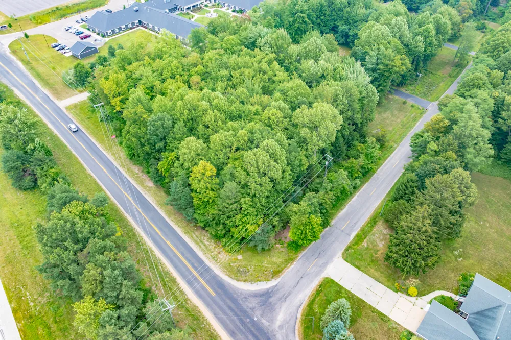 6th Avenue South Haven, MI 49090