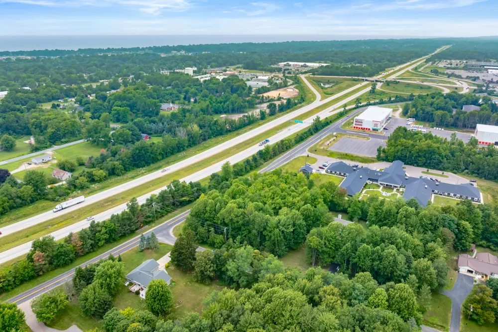 6th Avenue South Haven, MI 49090