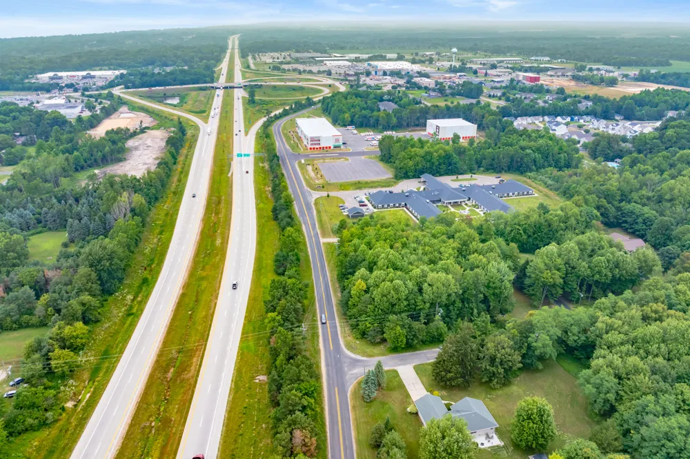 6th Avenue South Haven, MI 49090