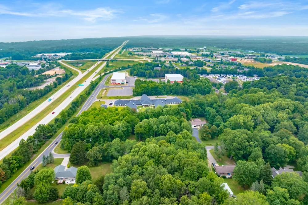 6th Avenue South Haven, MI 49090