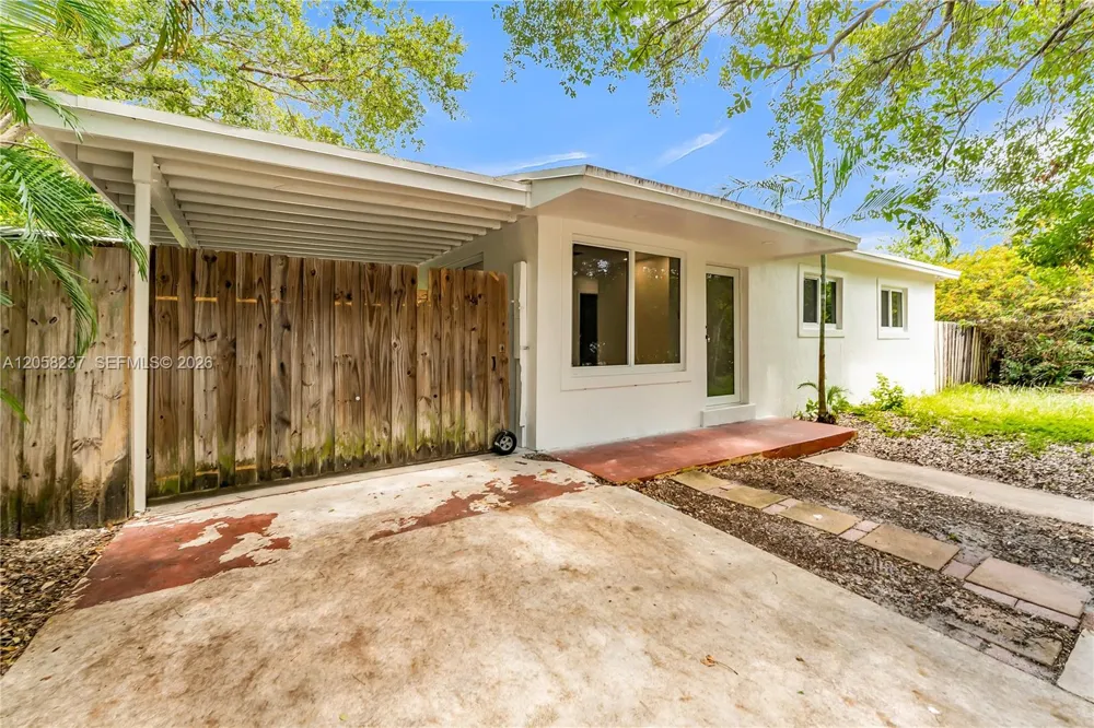 3611 SW 36th St West Park, FL 33023