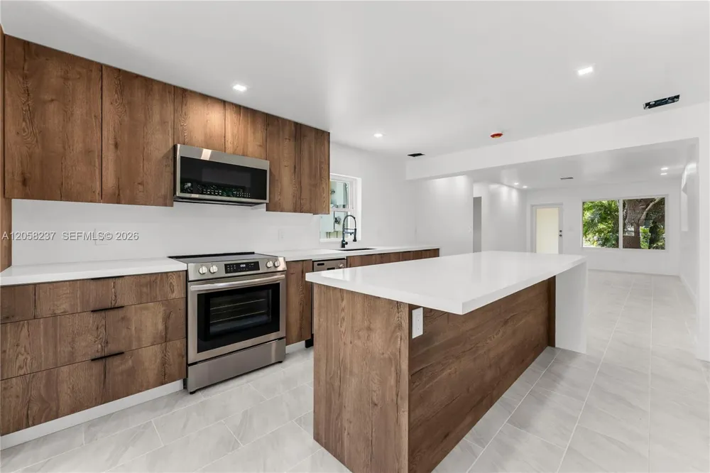 3611 SW 36th St West Park, FL 33023