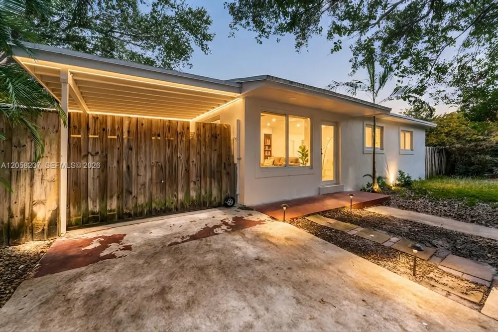 3611 SW 36th St West Park, FL 33023