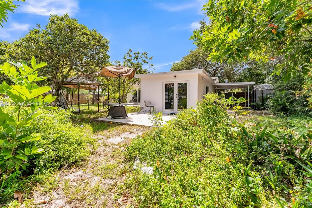 3611 SW 36th St West Park, FL 33023