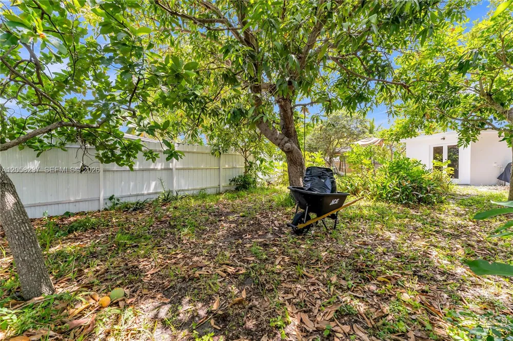 3611 SW 36th St West Park, FL 33023