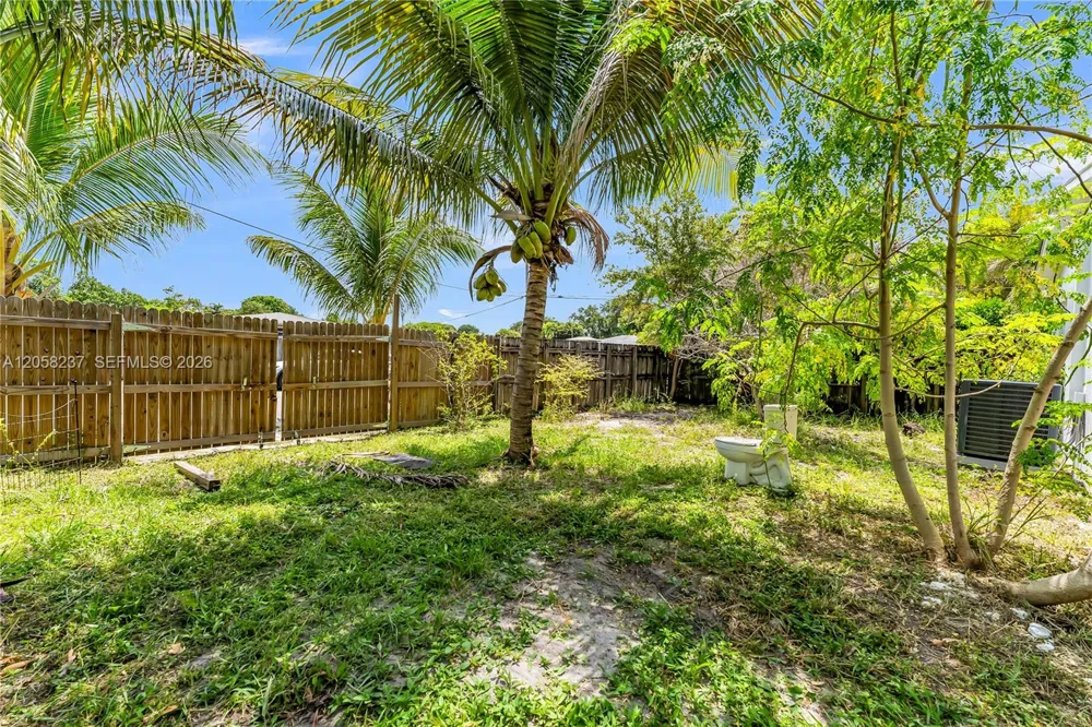 3611 SW 36th St West Park, FL 33023