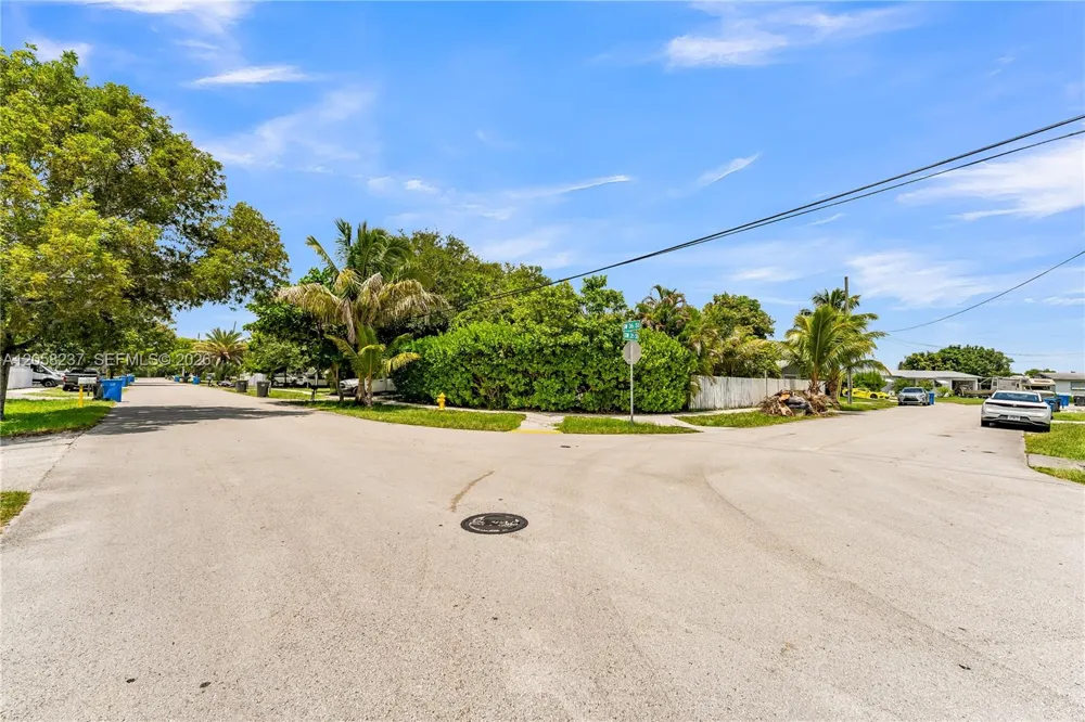 3611 SW 36th St West Park, FL 33023