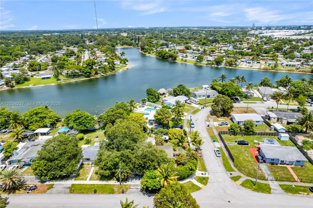 3611 SW 36th St West Park, FL 33023