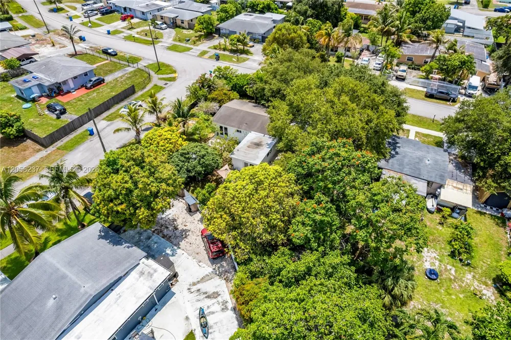 3611 SW 36th St West Park, FL 33023