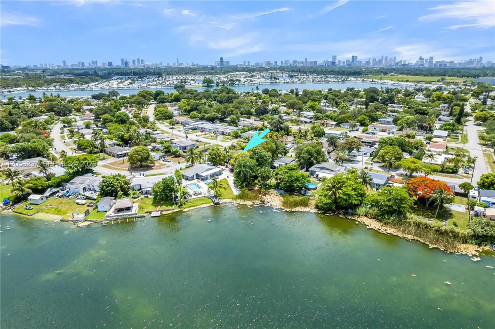 3611 SW 36th St West Park, FL 33023