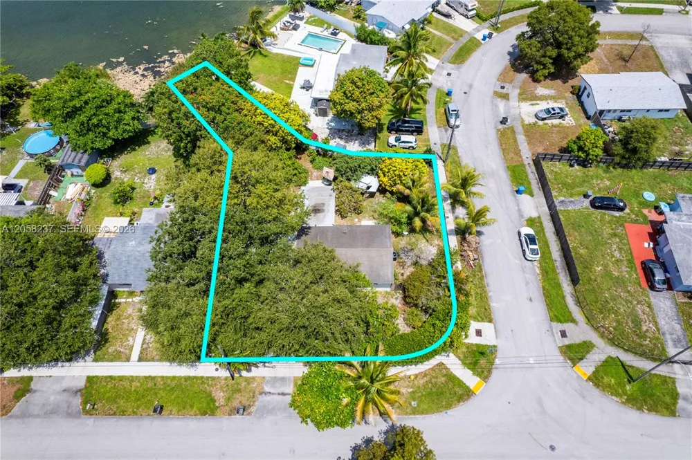 3611 SW 36th St West Park, FL 33023