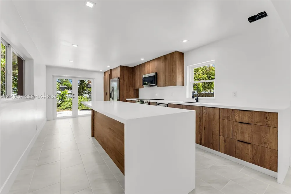 3611 SW 36th St West Park, FL 33023