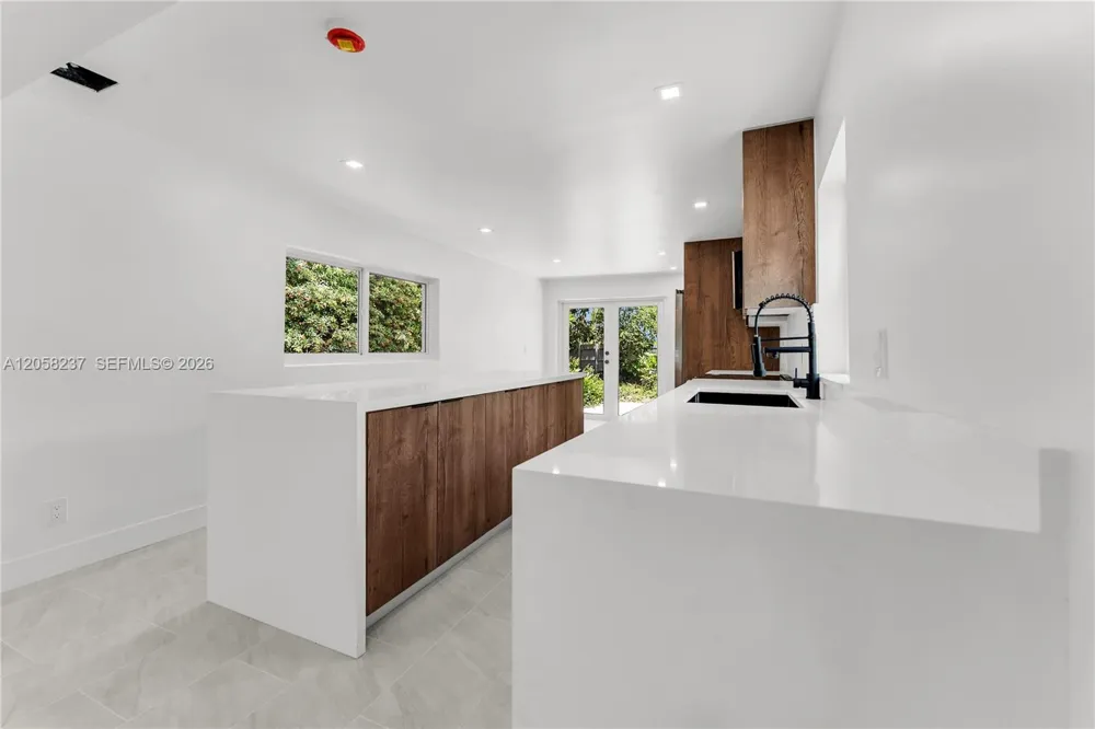 3611 SW 36th St West Park, FL 33023
