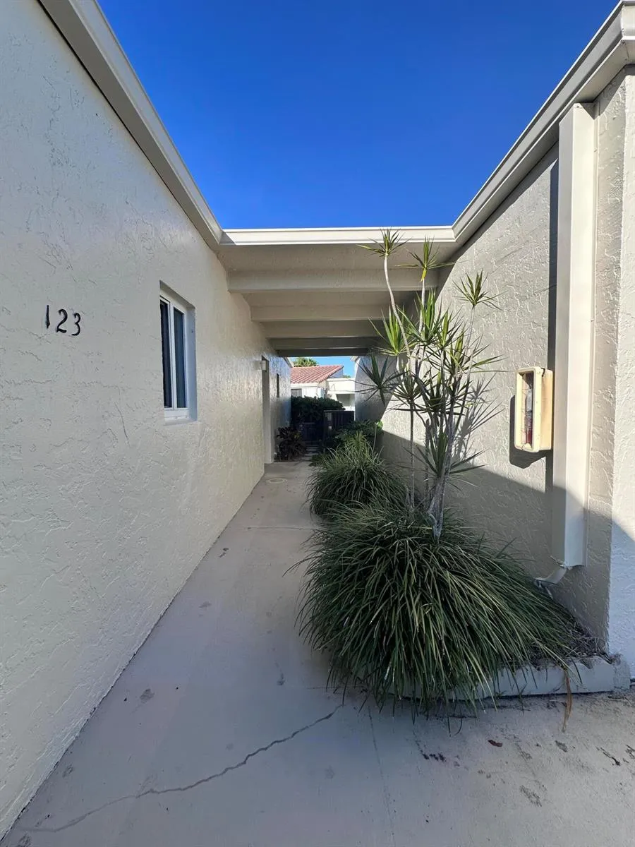 2671 Boundbrook Boulevard #123 West Palm Beach, FL 33406