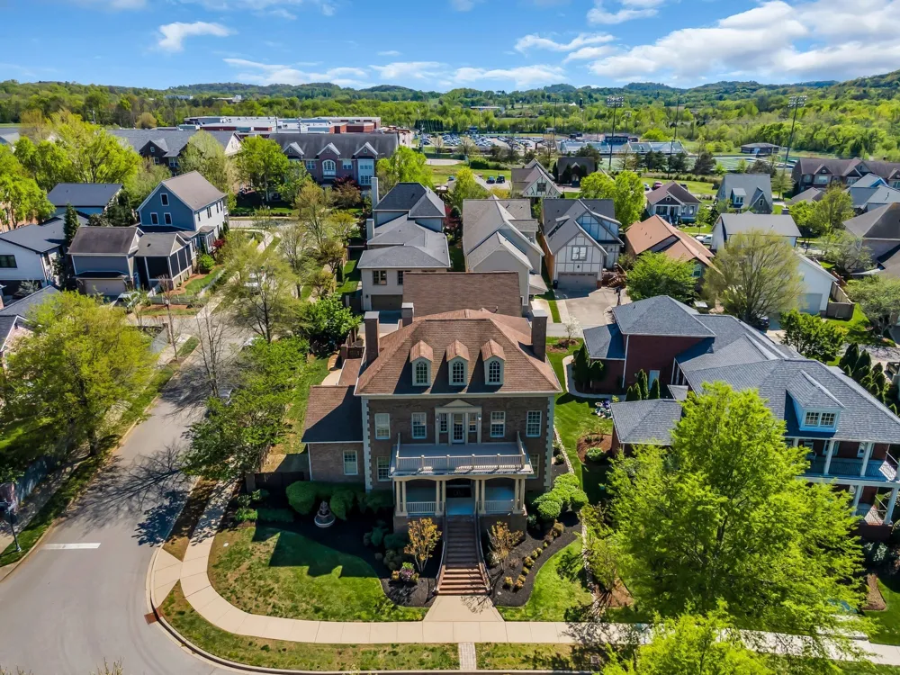 3128 Natoma Cir Thompsons Station, TN 37179