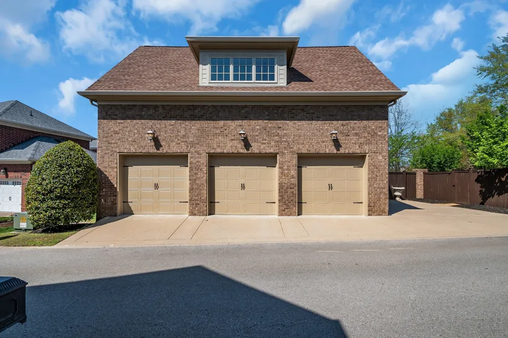 3128 Natoma Cir Thompsons Station, TN 37179