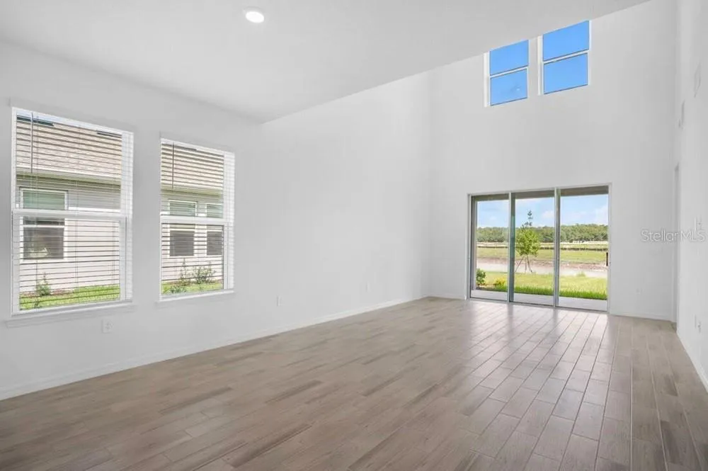 735 STEEL DRIVE Apollo Beach, FL 33572