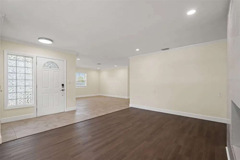 4247 HELENA STREET NE St Petersburg, FL 33703