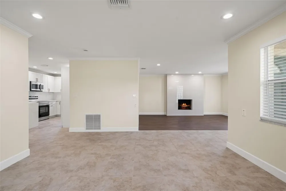 4247 HELENA STREET NE St Petersburg, FL 33703