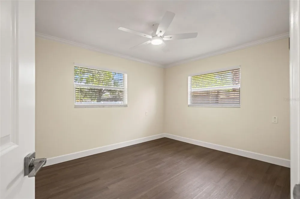 4247 HELENA STREET NE St Petersburg, FL 33703