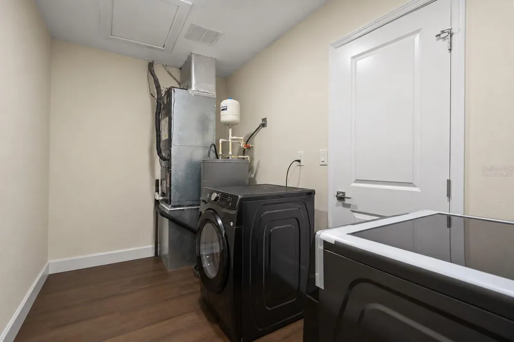 4247 HELENA STREET NE St Petersburg, FL 33703