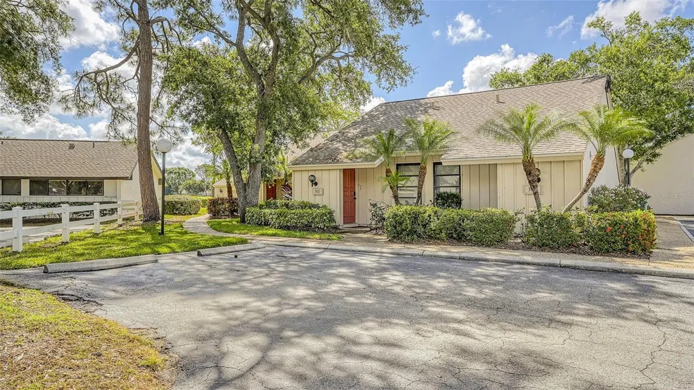 3127 LONGMEADOW #2 Sarasota, FL 34235