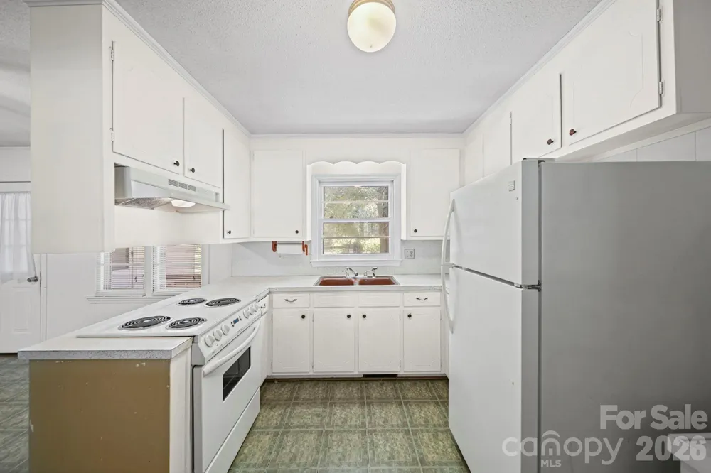 8116 Indian Trail Fairview Road Indian Trail, NC 28079
