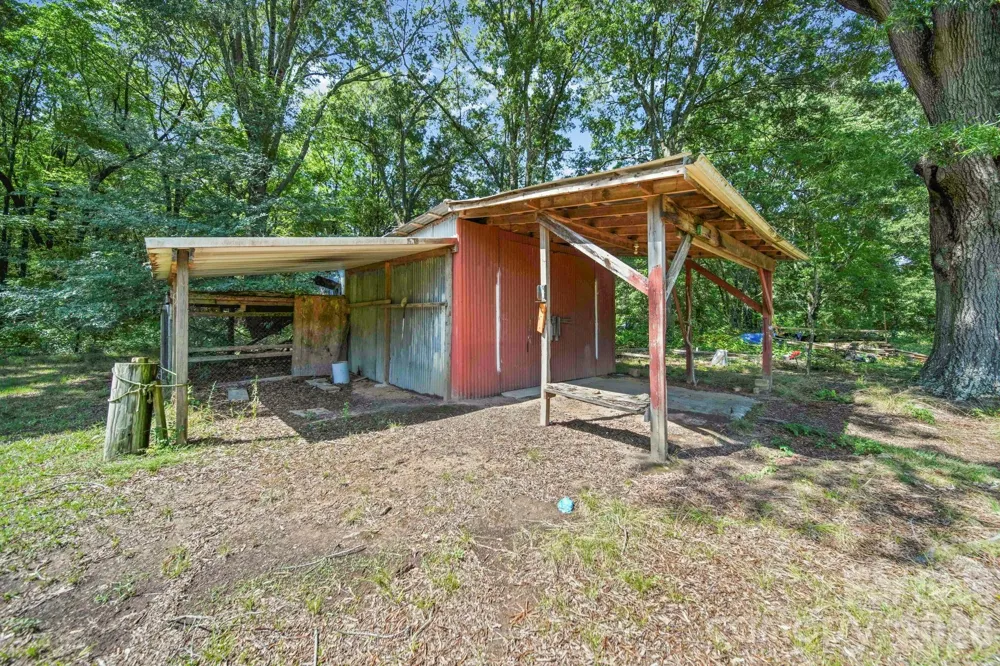 8116 Indian Trail Fairview Road Indian Trail, NC 28079