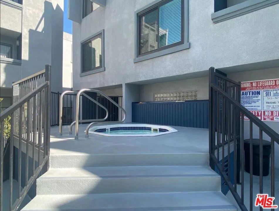 1940 Highland Avenue #81 Los Angeles, CA 90068