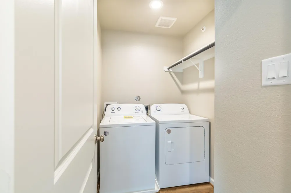 217 Park Place Circle #C Waller, TX 77484