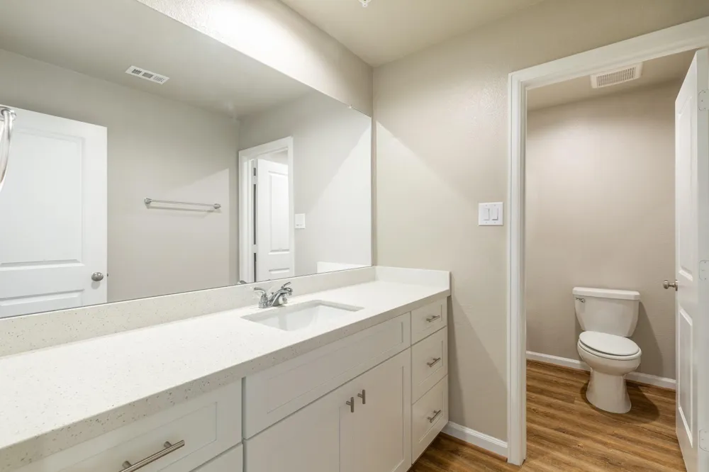 219 Park Place Circle #D Waller, TX 77484