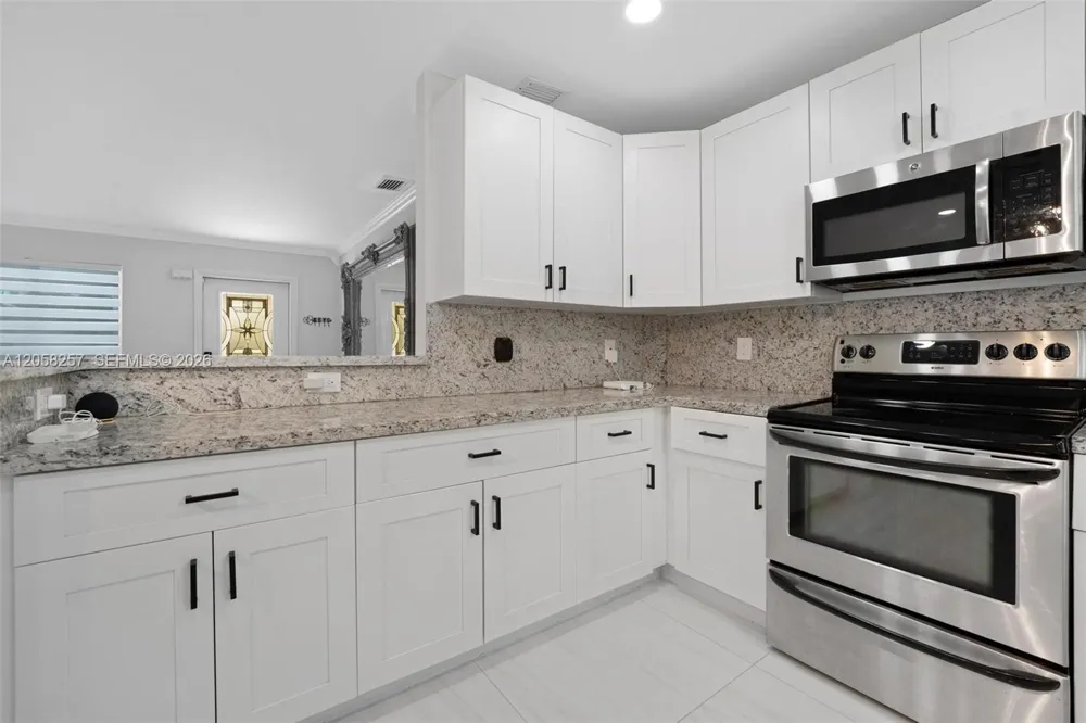309 SE 3rd Ter Deerfield Beach, FL 33441