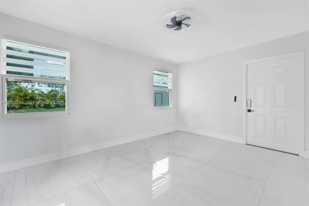 309 SE 3rd Ter Deerfield Beach, FL 33441