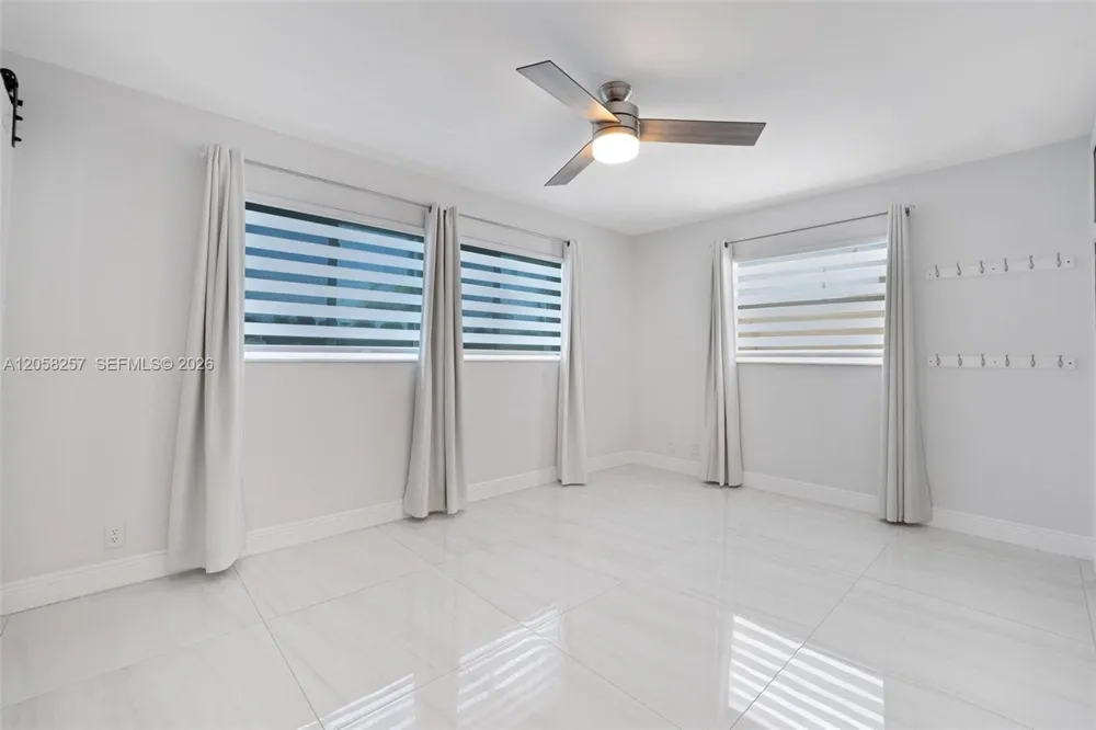 309 SE 3rd Ter Deerfield Beach, FL 33441