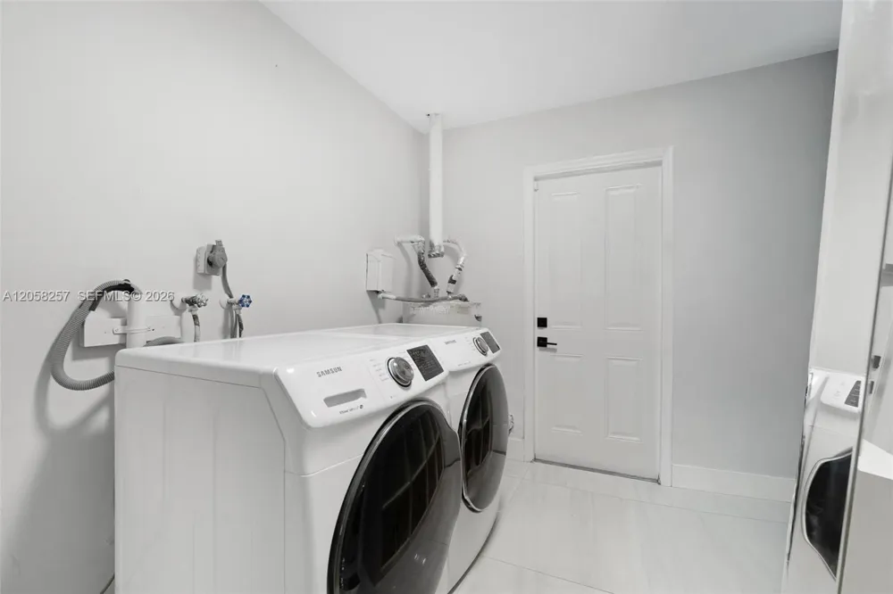 309 SE 3rd Ter Deerfield Beach, FL 33441
