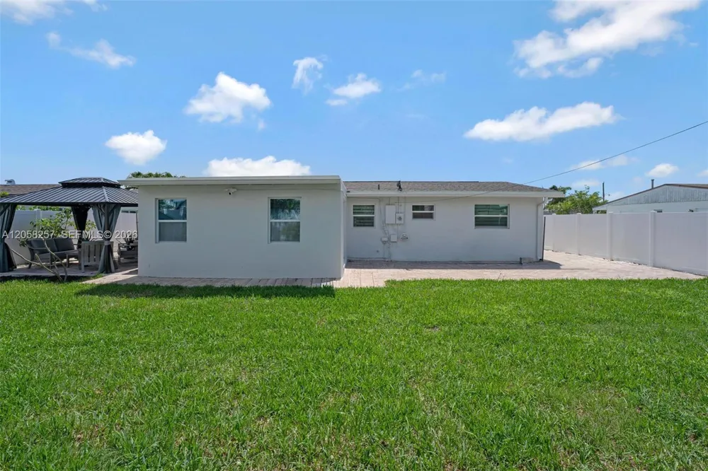 309 SE 3rd Ter Deerfield Beach, FL 33441