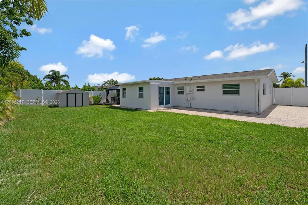309 SE 3rd Ter Deerfield Beach, FL 33441
