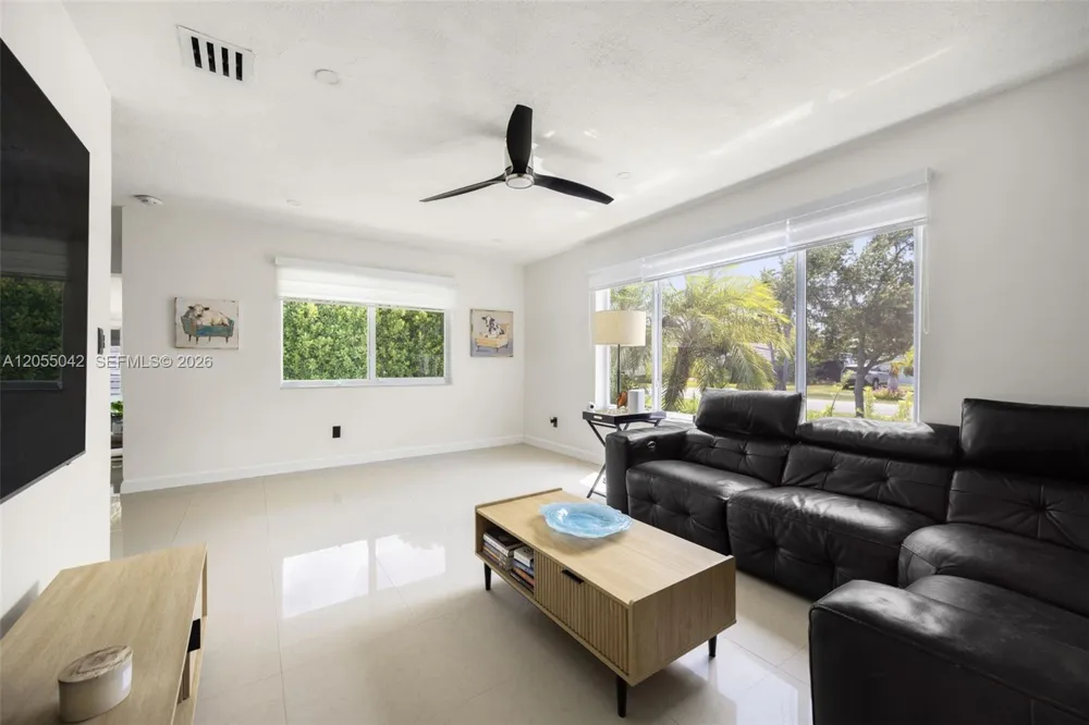 18681 Belview Dr Cutler Bay, FL 33157