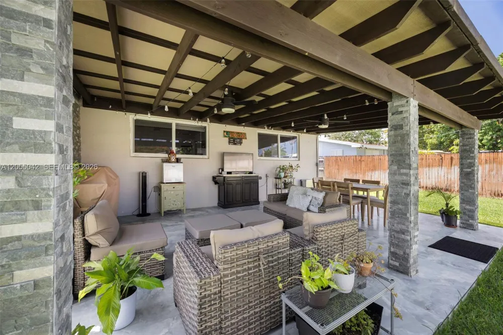 18681 Belview Dr Cutler Bay, FL 33157