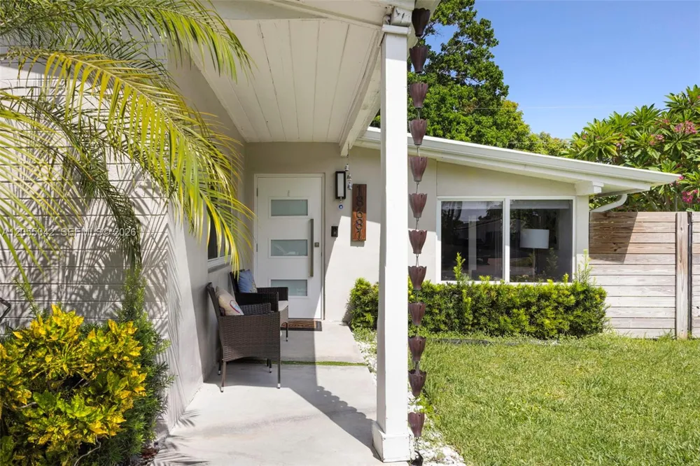 18681 Belview Dr Cutler Bay, FL 33157