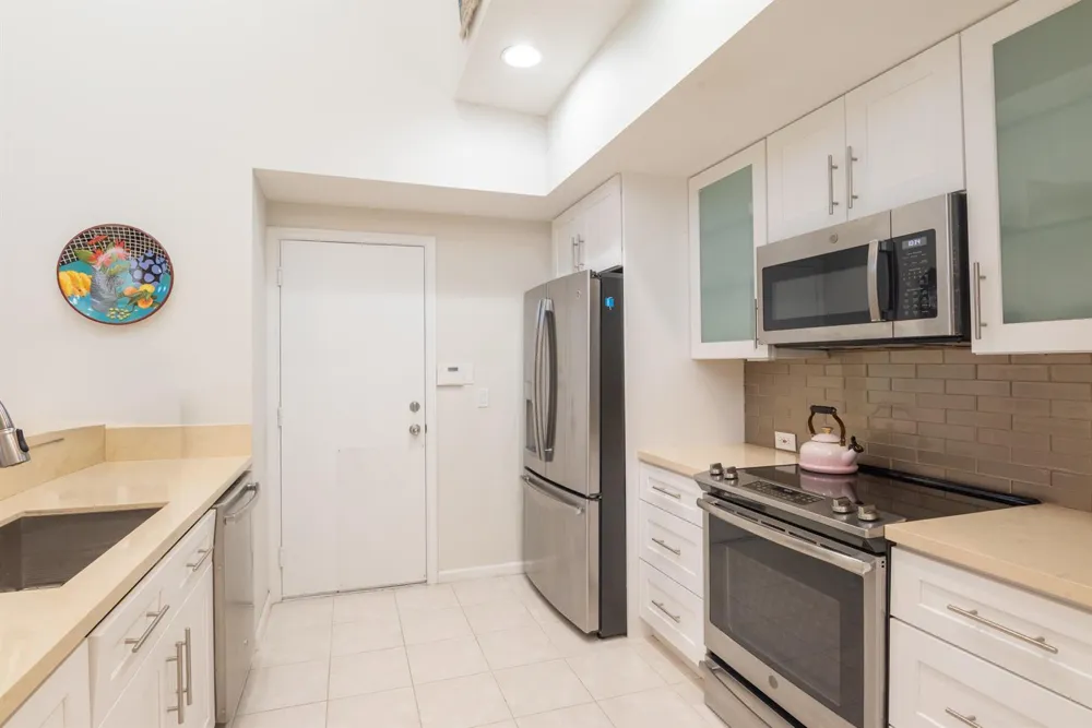 7691 CARDINAL COURT West Palm Beach, FL 33412