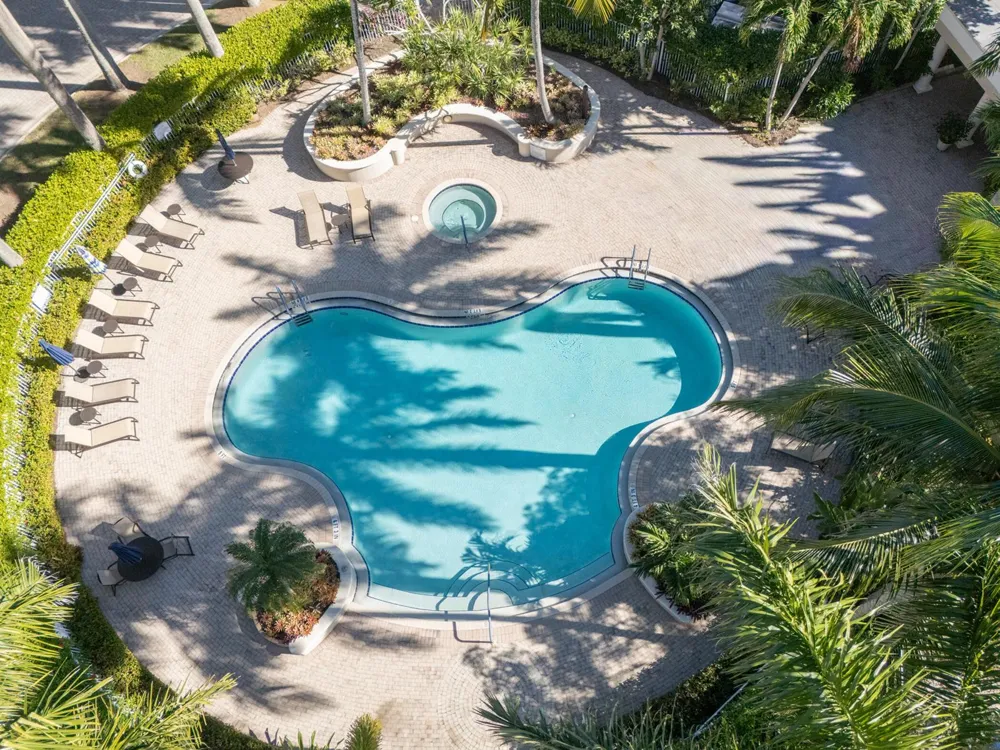 7691 CARDINAL COURT West Palm Beach, FL 33412