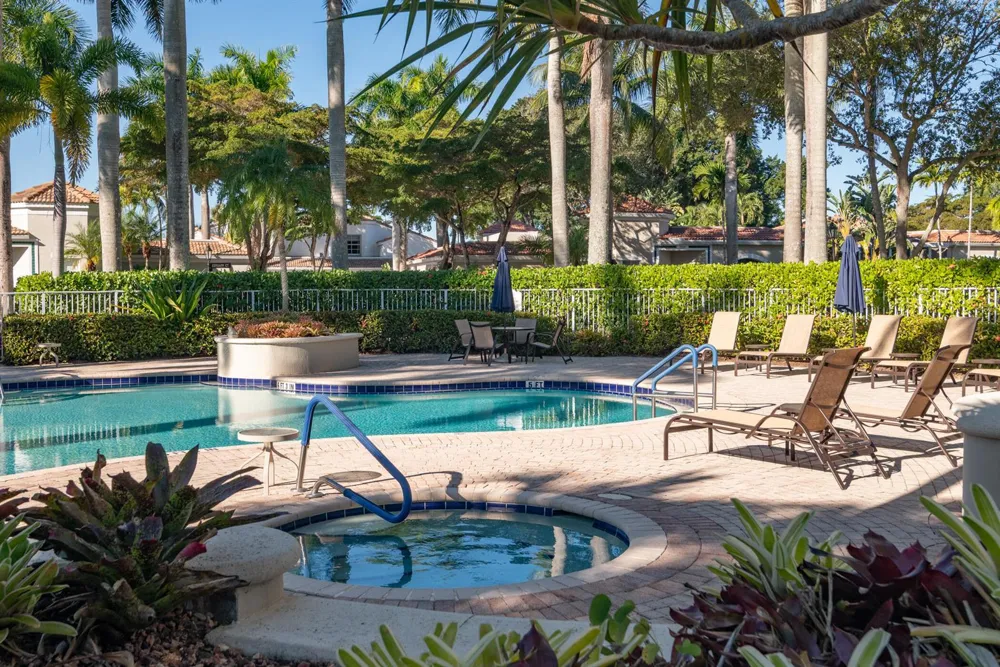 7691 CARDINAL COURT West Palm Beach, FL 33412