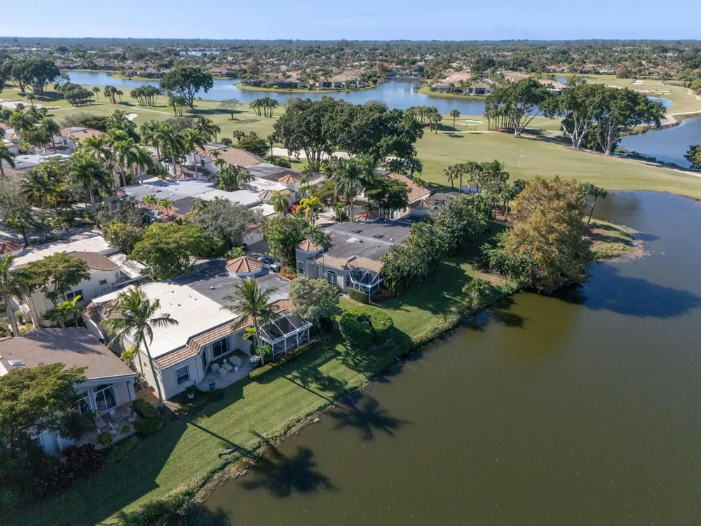 7691 CARDINAL COURT West Palm Beach, FL 33412